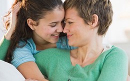 Cách ứng xử của bà mẹ có con gái "chưa chồng đã chửa"