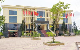 Bầu cử ở Hải Dương: Chỉ huy trưởng Ban Chỉ huy quân sự phường nhờ người bỏ phiếu hộ