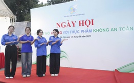 Sinh viên Đại học Văn hóa Hà Nội hào hứng trải nghiệm Ngày hội Khỏe Đẹp & Tiêu dùng xanh