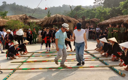 Bản làng đồng bào Mường và Dao thành điểm đến du lịch cộng đồng mới của Hà Nội