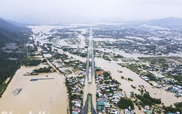 Tập trung ứng phó mưa lũ, đặt nhiệm vụ bảo đảm an toàn tính mạng cho Nhân dân lên trên hết, trước hết
