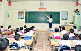 Địa phương, cơ sở giáo dục cần phải có chính sách hỗ trợ nhà giáo như thế nào?