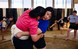 Phụ nữ Nhật Bản đấu tranh để tìm một vị trí trong thế giới sumo