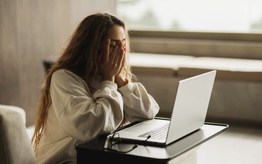 Đại dịch cô đơn trở thành cuộc khủng hoảng sức khỏe cộng đồng