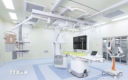 Sửa đổi 6 luật về y tế: Kiểm soát giá thuốc, ngăn mua bán lòng vòng để nâng giá thiết bị