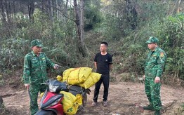 Bắt đối tượng vận chuyển hơn 265 kg xúc xích "bẩn” nhập lậu qua biên giới