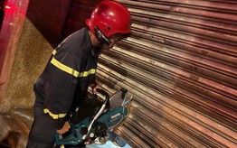 TPHCM: Dập đám cháy kịp thời, hướng dẫn 2 nạn nhân thoát nạn an toàn