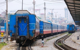 Giá vé tàu hỏa và cước vận chuyển đường sắt tăng từ ngày 5/4