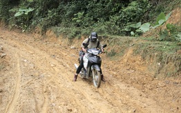 Hơn 60 tỷ đồng làm đường vào bản người Đan Lai: Kỳ vọng còn dang dở