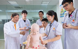 Xét tuyển ngành Y có môn Văn, Sử: Nguy cơ "tuyển sinh một đường, đào tạo một nẻo"