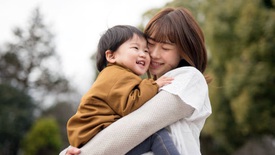 Không gì có thể ngăn được mạch nguồn cảm xúc về mẹ