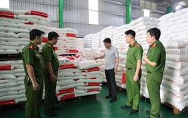 Kinh hoàng, hàng trăm tấn bột nêm, mỳ chính giả được bán cho các bếp ăn tại khu công nghiệp