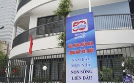 Hà Nội gắn biển nhiều công trình chào mừng 50 năm thống nhất đất nước