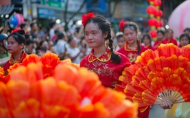 TPHCM: Những nụ cười rạng rỡ trong Tết Nguyên Tiêu của người Hoa ở quận 5