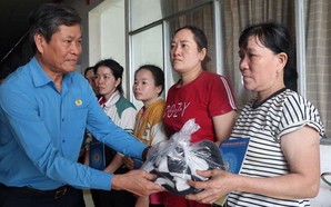 Tổng Liên đoàn Lao động Việt Nam hỗ trợ công nhân vùng lũ Đắk Lắk