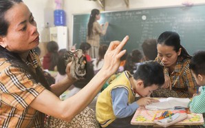 Người “vá” những mảnh đời "khuyết"