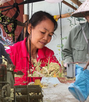 An sinh xã hội cho lao động phi chính thức - Bài 2: Vì sao họ chưa quan tâm đến "lưới an sinh"