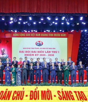 Phát huy truyền thống đại đoàn kết toàn dân tộc, tăng cường đồng thuận xã hội, hiện thức hóa khát vọng phát triển đất nước phồn vinh, văn minh, hạnh phúc