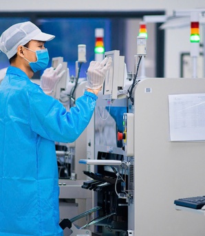 Thị trường lao động cuối năm tại TPHCM: Số "việc tìm người" gần gấp đôi "người tìm việc"