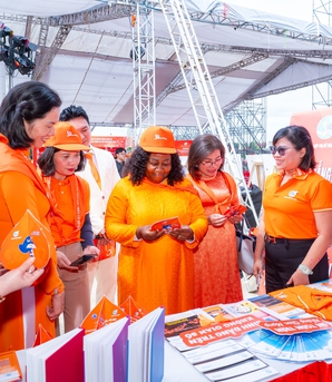 Bình đẳng giới trong kỷ nguyên số: Bắt đầu từ những "lá chắn an toàn"