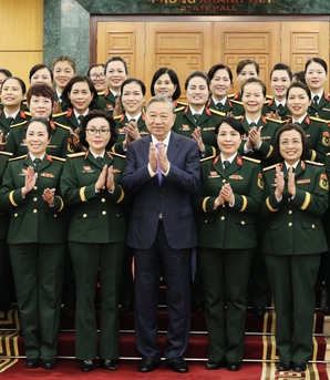 Tổng Bí thư Tô Lâm: Phấn đấu mỗi cá nhân phụ nữ Quân đội là một gương sáng