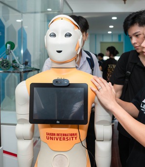 Chuẩn hóa tên trường đại học để bảo vệ người học