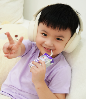 Vinamilk: Doanh thu lập đỉnh, lợi nhuận bứt tốc