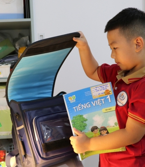 Tuyển sinh lớp 1 sau sáp nhập ở Hà Nội: Phụ huynh thấp thỏm, trường chờ chỉ đạo