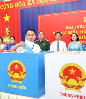 TPHCM: Cử tri gửi gắm niềm tin trong ngày bầu cử sớm