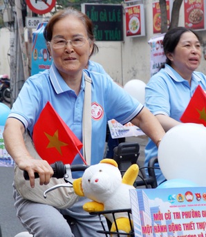 TPHCM: Sôi động tuyên truyền trước thềm ngày bầu cử