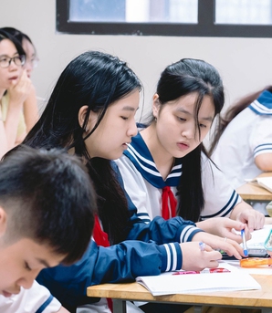 Quá tải trường lớp: Không thể chỉ tập trung số lượng mà không nâng chất lượng