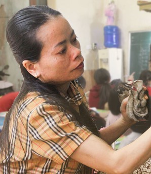 Người “vá” những mảnh đời "khuyết"