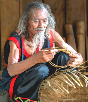 Tăng chuẩn trợ giúp xã hội lên 600.000 đồng: Điểm bất hợp lý của chính sách vẫn chưa được giải quyết