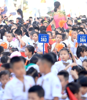 Hà Nội xây thêm gần 1.000 trường học, có giải được bài toán thiếu trường, lớp học quá tải?