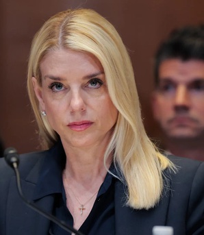 Nữ Bộ trưởng Tư pháp Mỹ bị sa thải vì cách xử lý hồ sơ tội phạm tình dục