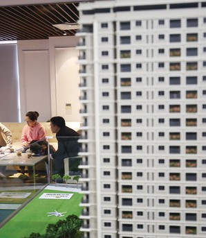 Giá nhà leo thang, người mua hụt hơi: Thị trường vẫn lệch pha