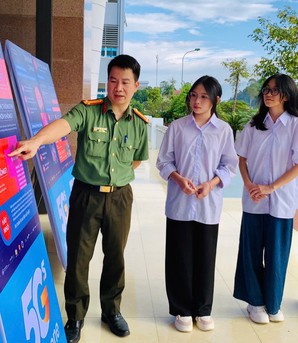 Trẻ em hạnh phúc, an toàn, vững bước trong kỷ nguyên số