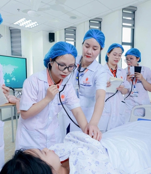Y khoa không phải ngành có thể mở rộng tuyển sinh bằng mọi giá