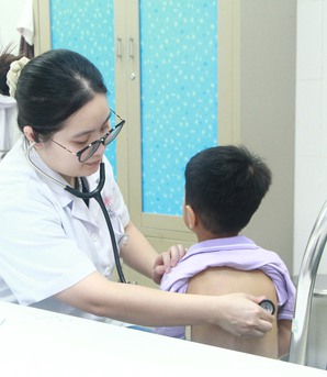 Hà Nội ngày đầu tiên khám sức khỏe miễn phí toàn dân