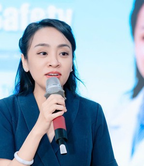 Những thế hệ phụ nữ trong 50 năm Thành phố mang tên Bác - Bài 2: Chung tay xây dựng thành phố nghĩa tình