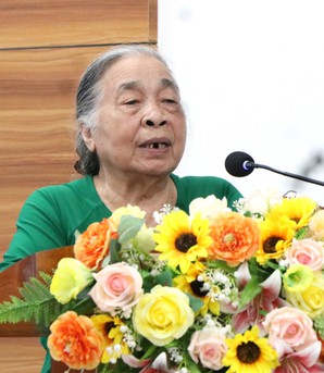 Nữ Anh hùng một thời vận động phong trào "Đỡ đầu Mẹ liệt sĩ"