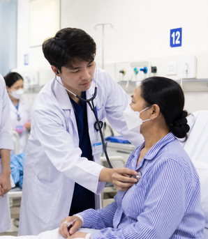 Trường Y cần tăng cường đào tạo các kỹ năng giao tiếp, ứng xử trong môi trường bệnh viện