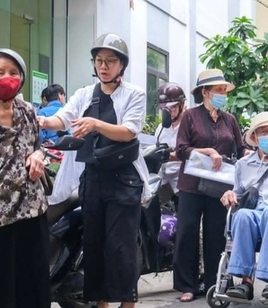 Hà Nội sẽ làm ủy quyền lương hưu tại nhà với người già yếu