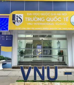 Trường Quốc tế (ĐH Quốc gia Hà Nội) nói gì về phản ánh chậm tốt nghiệp của 31 sinh viên?