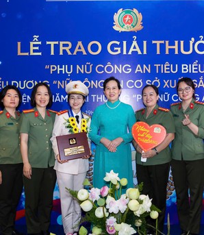 "Bông hoa thép" trên mặt trận phòng chống tội phạm mạng