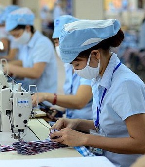 Sửa Luật Đấu thầu: Cần đo hiệu quả thực tế chính sách ưu đãi lao động nữ