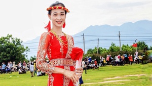 Cô gái dân tộc Chăm truyền cảm hứng qua những hoạt động cộng đồng