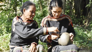 Đặc sắc cách làm gốm truyền thống của người M'Nông