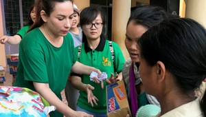 Ca sĩ Phi Nhung và hành trình thiện nguyện giúp đời, giúp người