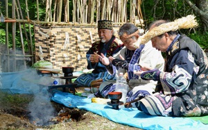 Người Ainu với nghi lễ hiến tế gấu độc nhất vô nhị 